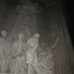 Uma das estátuas do interior do Panthéon